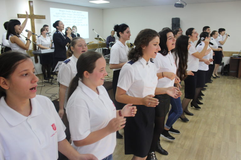 the-newly-formed-gospel-choir_43716854500_o